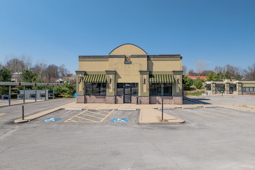 3114 N Belt Hwy, Saint Joseph, MO à vendre - Photo de l’immeuble – Image 2 sur 39