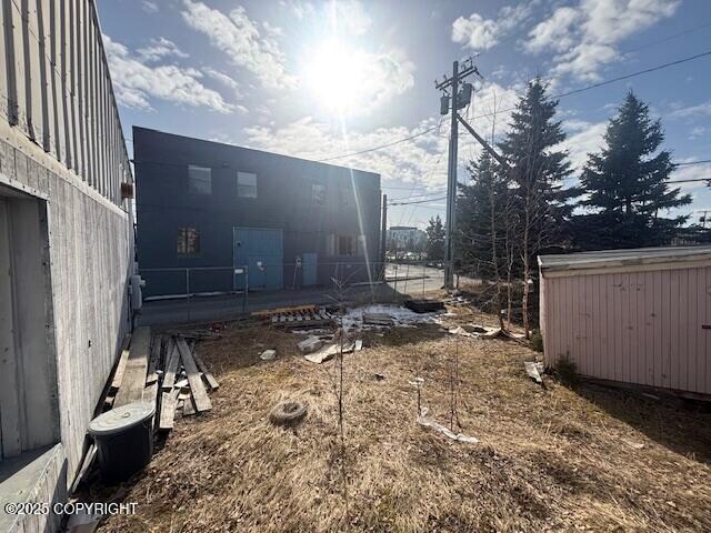 123 E Fireweed Ln, Anchorage, AK à vendre - Photo de l’immeuble – Image 3 sur 9