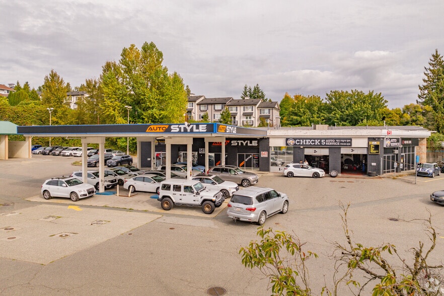 641 Lougheed Hwy, Coquitlam, BC à louer - Photo principale – Image 1 sur 2