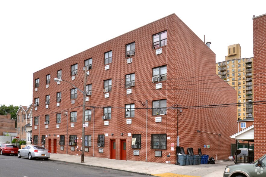 Croes Ave portefeuille de 4 biens à vendre sur LoopNet.fr - Photo principale – Image 3 sur 6