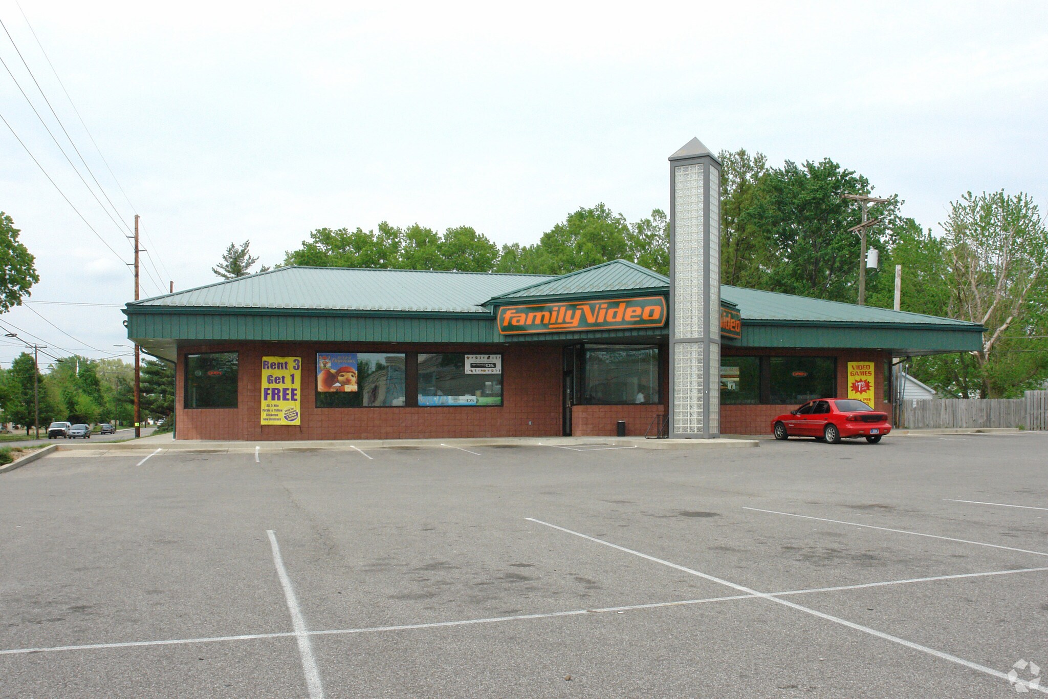 2000 Covert Ave, Evansville, IN à louer Photo principale– Image 1 sur 15
