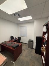 800 Village Square Crossings, Palm Beach Gardens, FL à louer Photo intérieure– Image 1 sur 6