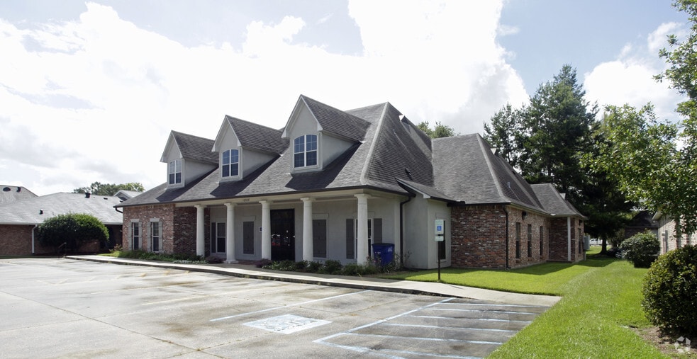 10528 Kentshire Ct, Baton Rouge, LA à louer - Photo principale – Image 1 sur 12