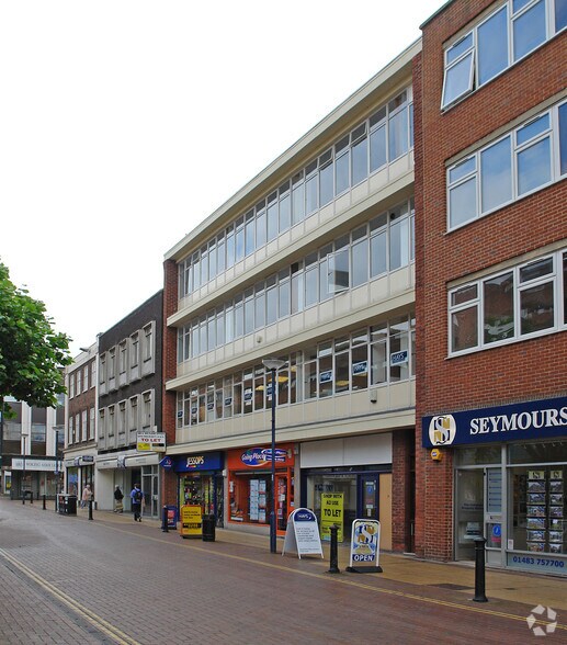 14-18 Commercial Way, Woking à louer - Photo de l’immeuble – Image 2 sur 12