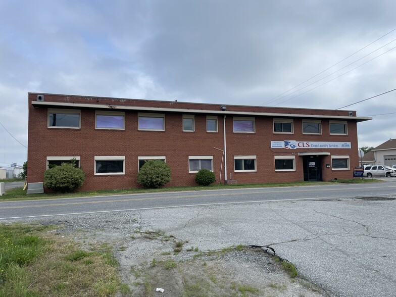 2103 Sullivan St, Greensboro, NC à vendre - Photo de l’immeuble – Image 1 sur 6