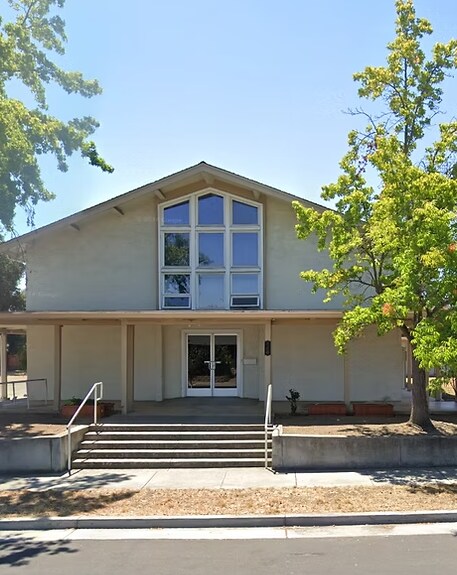 860 Harriet Ave, Campbell, CA à louer Photo principale– Image 1 sur 2