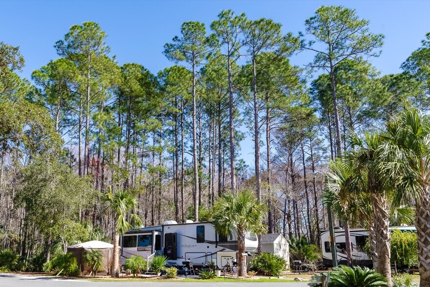 11980 SW Shiloh Rd, Cedar Key, FL à vendre - Photo de l’immeuble – Image 2 sur 32