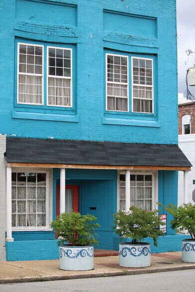 106 W Anderson St, Selma, NC à vendre - Photo de l’immeuble – Image 2 sur 18