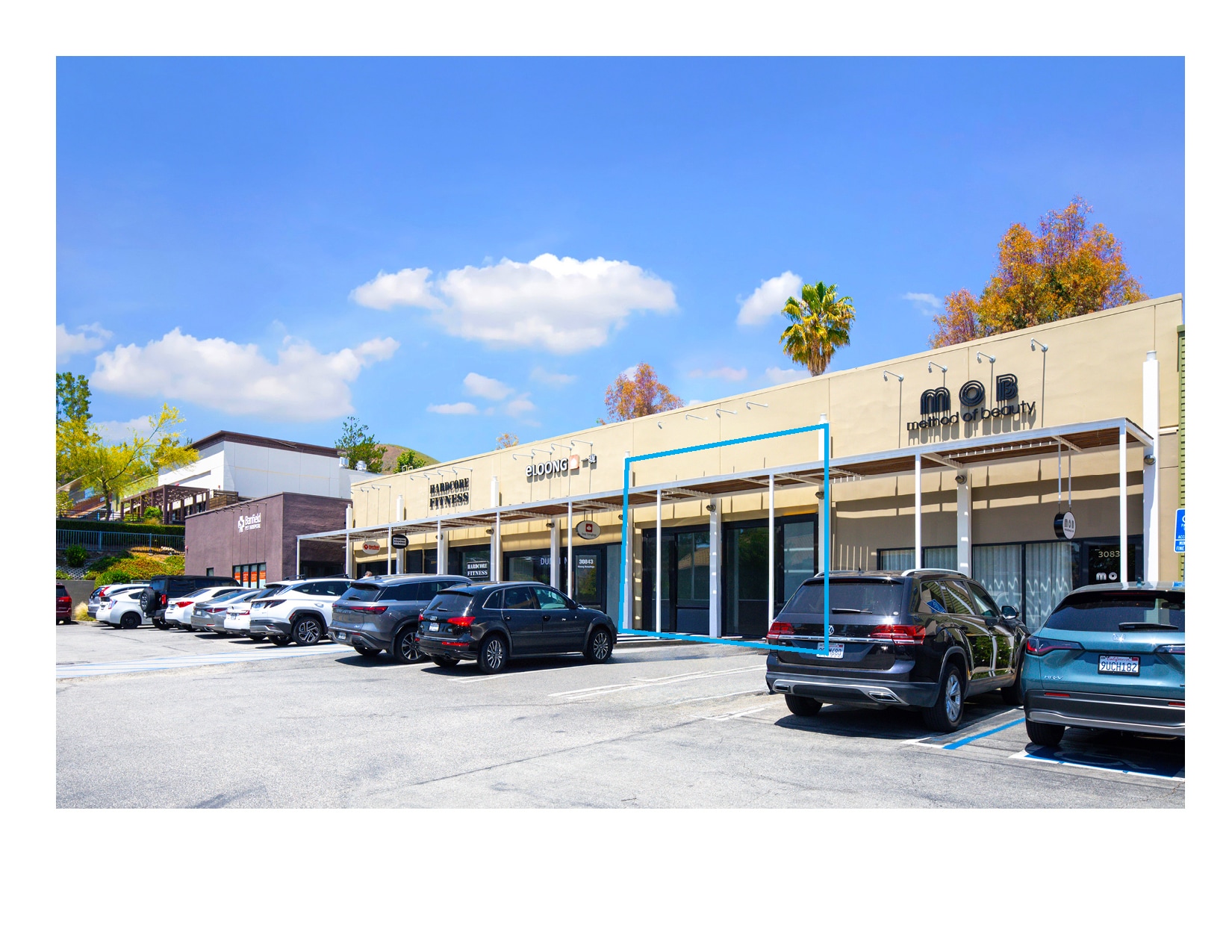 30815-30849 E Thousand Oaks Blvd, Thousand Oaks, CA à louer Photo de l’immeuble– Image 1 sur 2