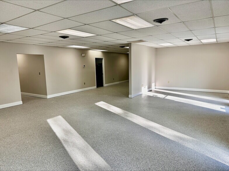 7311 Pepperdam Ave, North Charleston, SC à louer - Photo intérieure – Image 3 sur 5