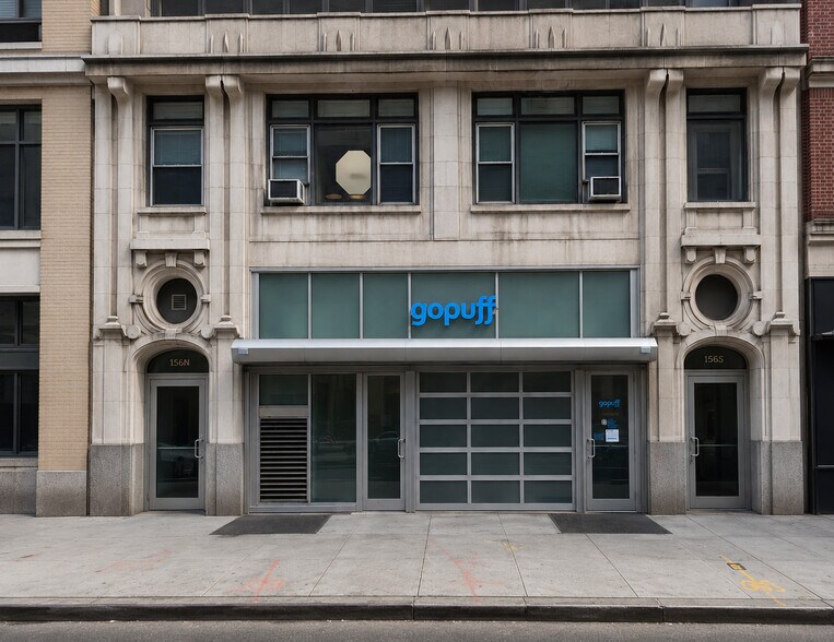 323-325 W 37th St, New York, NY à louer - Photo principale – Image 1 sur 1