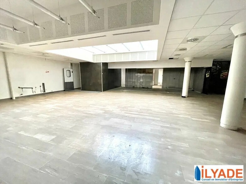 28 Rue Edouard Delanglade, Marseille à louer - Photo intérieure – Image 3 sur 10