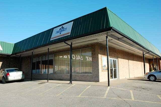 2121 Wilma Rudolph Blvd, Clarksville, TN à louer - Photo de l’immeuble – Image 3 sur 10