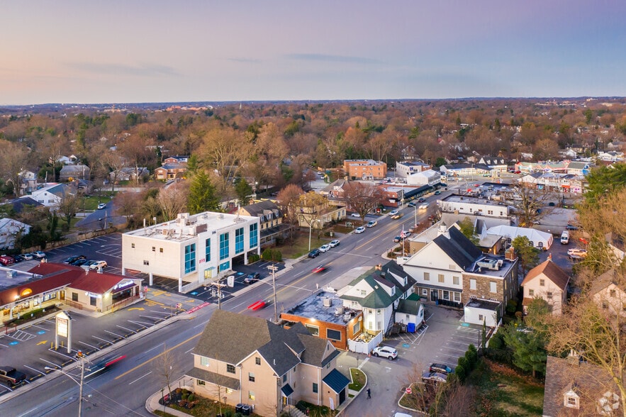 146 Montgomery Ave, Bala Cynwyd, PA à louer - Aérien – Image 2 sur 15