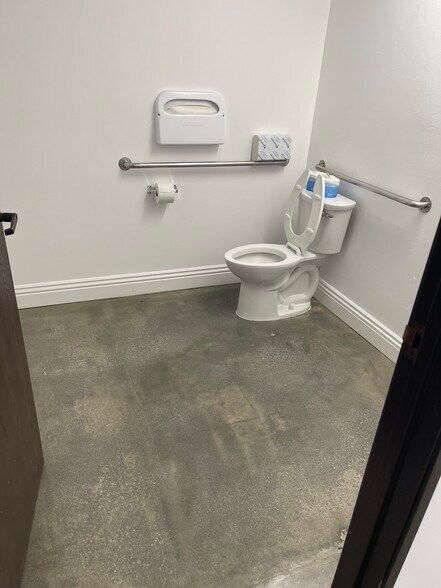 1861 N Gaffey St, San Pedro, CA à louer - Photo de l’immeuble – Image 3 sur 8