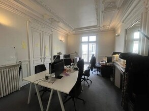 4 Rue De Cerisoles, Paris à louer Photo intérieure– Image 2 sur 2