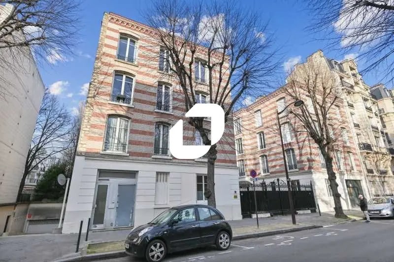 Bureau dans Neuilly-sur-Seine à vendre Photo de l’immeuble– Image 1 sur 21