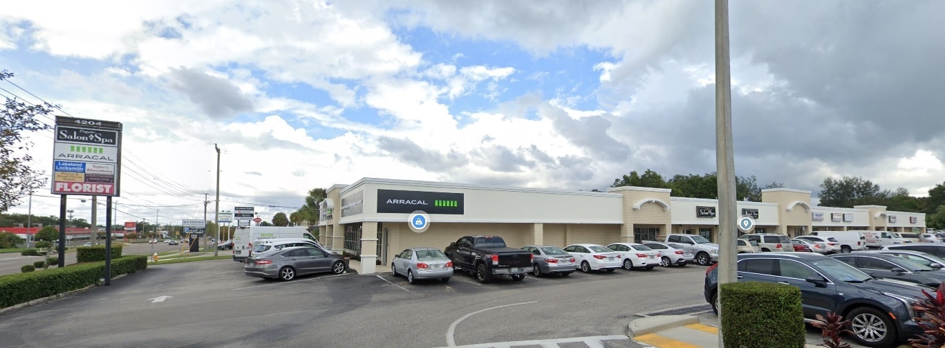 4204 S Florida Ave, Lakeland, FL à louer Photo de l’immeuble– Image 1 sur 4
