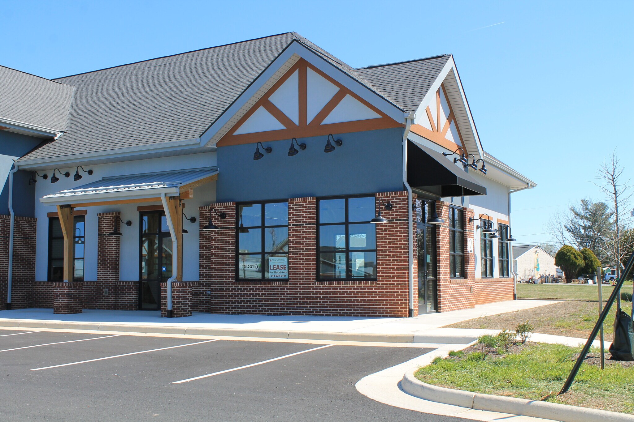 Lovettsville Sq S, Lovettsville, VA à louer Photo de l’immeuble– Image 1 sur 5