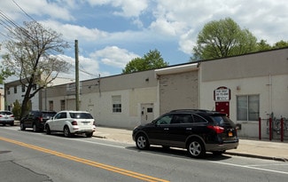 Plus de détails pour 320 Westbury Ave, Carle Place, NY - Industriel/Logistique à vendre