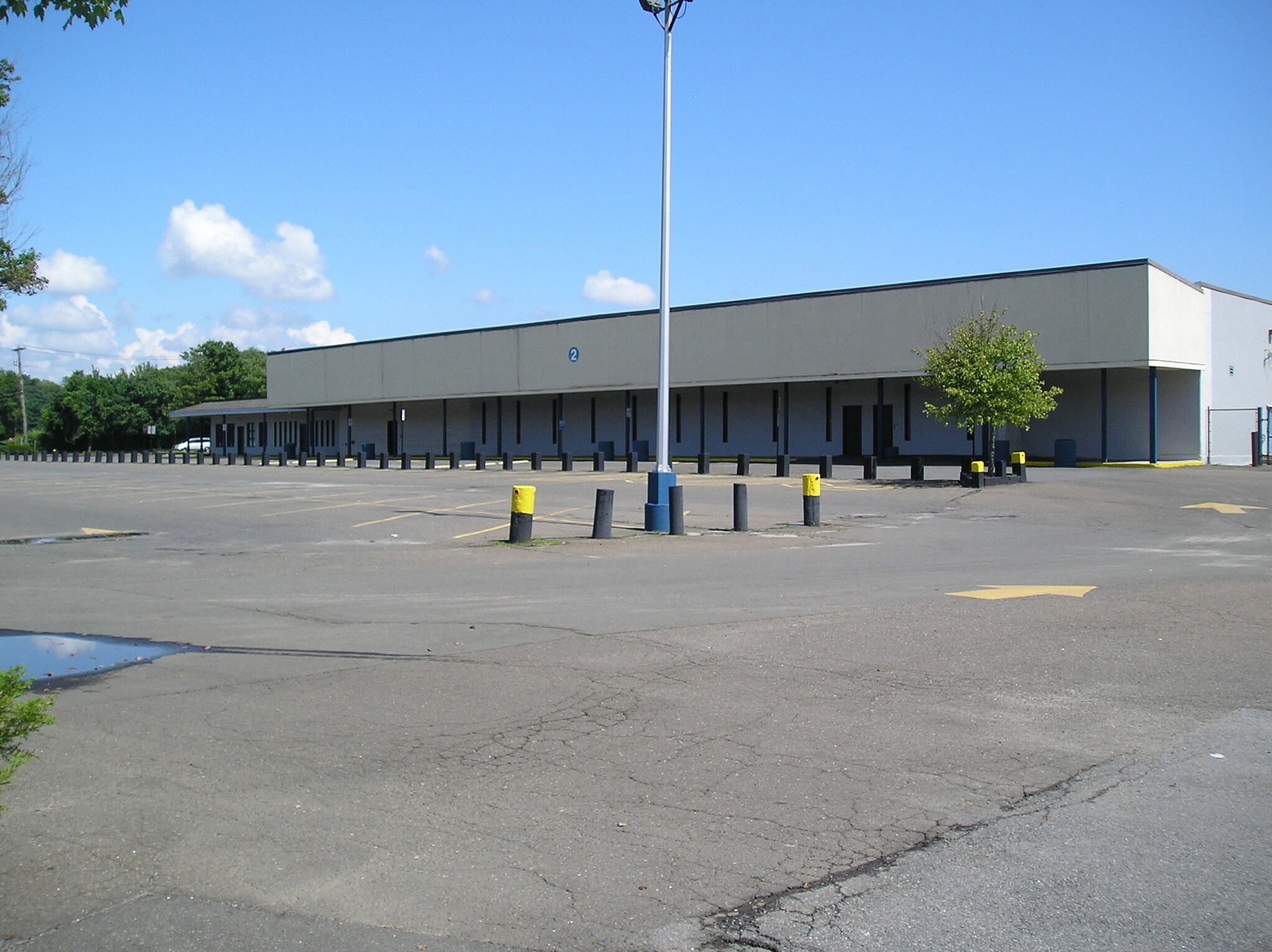 540 Ella T Grasso Blvd, New Haven, CT à louer Photo de l’immeuble– Image 1 sur 14
