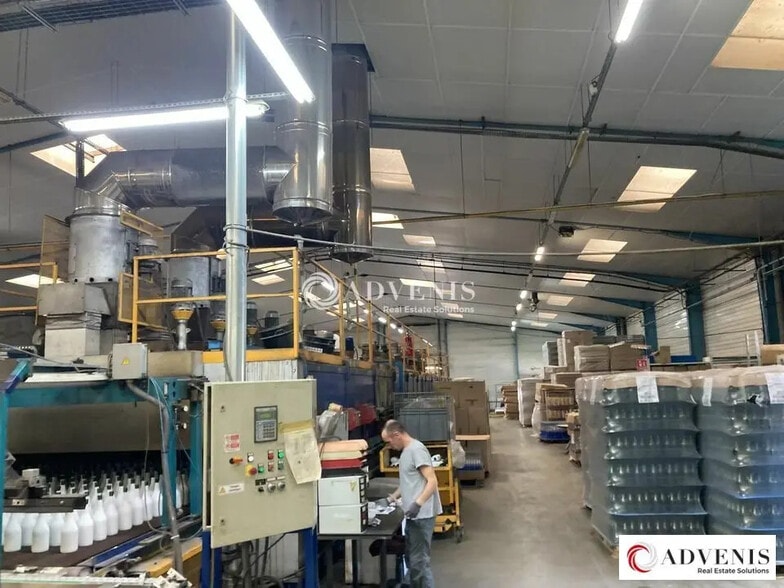 Local d’activités dans Pompignac à louer - Photo intérieure – Image 2 sur 4