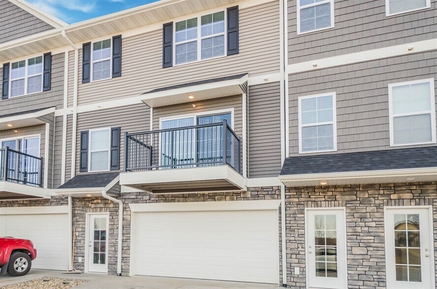 2258 Bison St, Marion, IA à vendre - Photo de l’immeuble – Image 3 sur 19