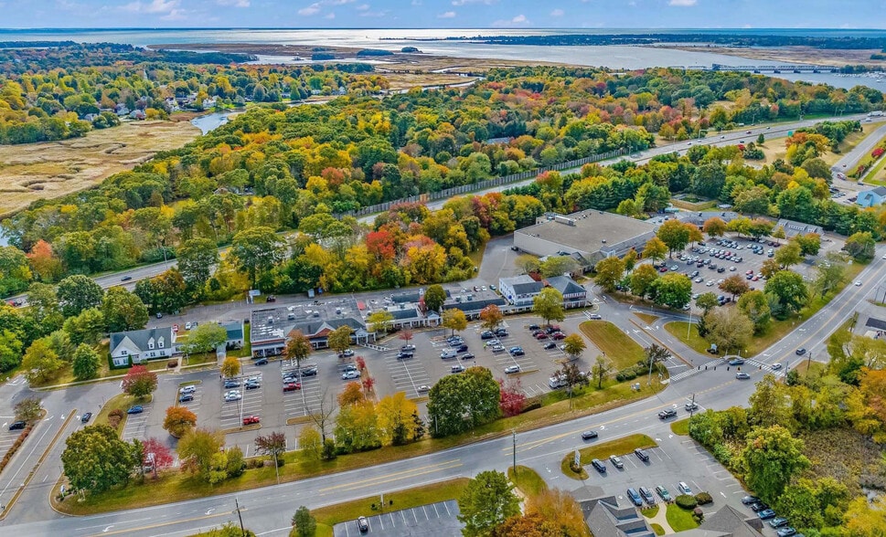 60-90 Halls Rd, Old Lyme, CT à louer - Aérien – Image 3 sur 8