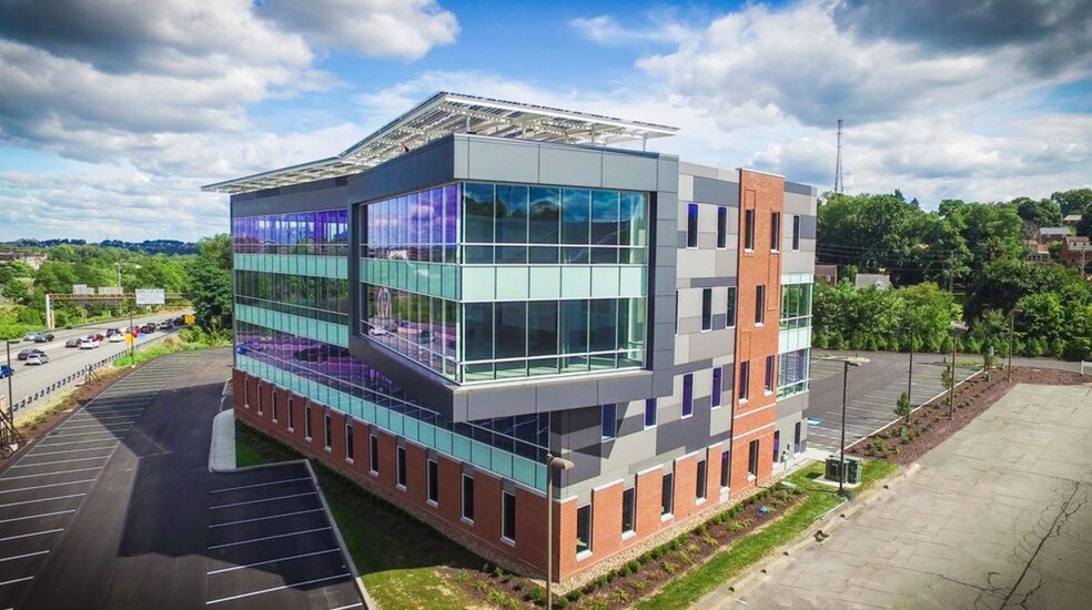 965 Greentree Rd, Pittsburgh, PA à louer - Photo de l’immeuble – Image 3 sur 8