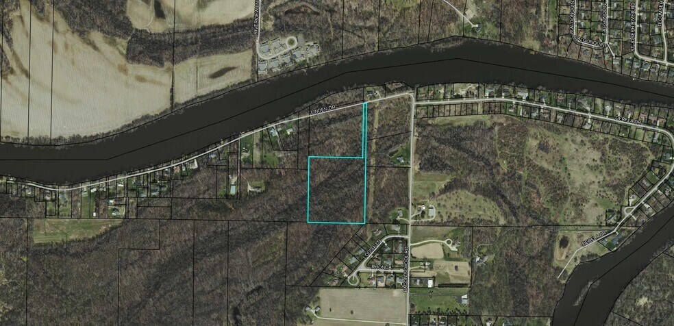 1679 Linden Drive, Saint Joseph, MI à vendre - Photo de l’immeuble – Image 2 sur 2