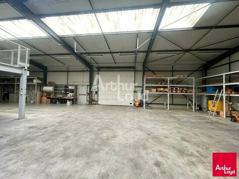 Local d'activités dans Areines à vendre - Photo de l’immeuble – Image 3 sur 4
