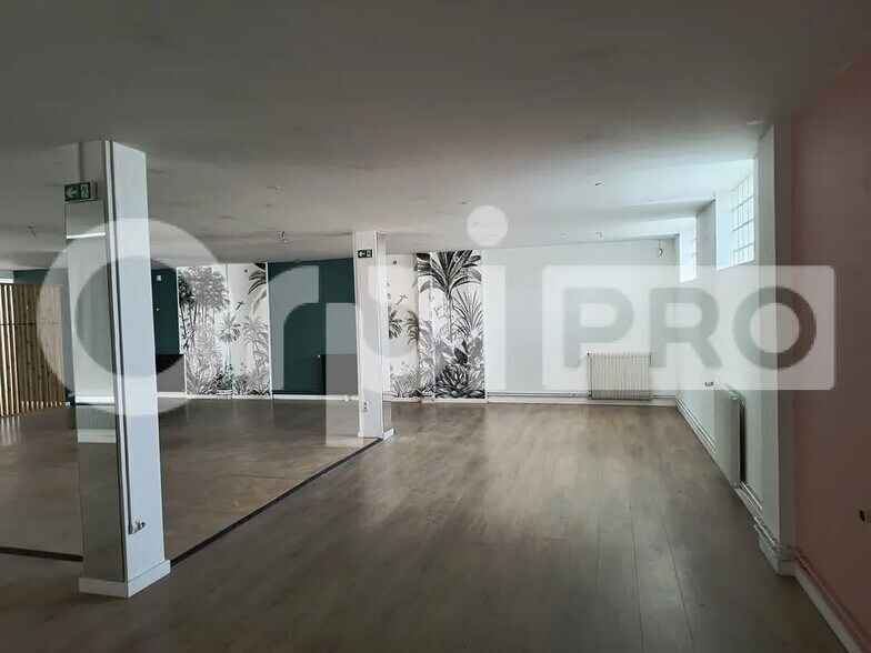 Bureau dans Reims à louer - Photo de l’immeuble – Image 2 sur 8