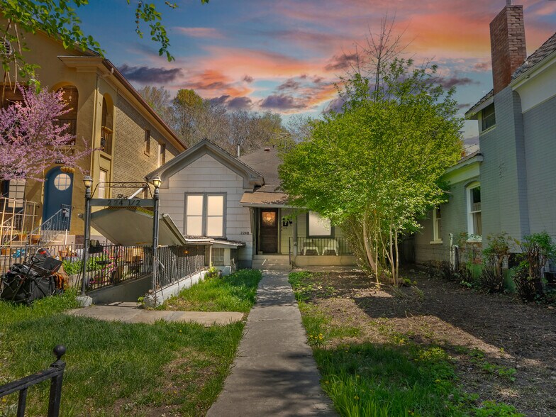 226 N Spencer Ct, Salt Lake City, UT à vendre - Photo de l’immeuble – Image 3 sur 11
