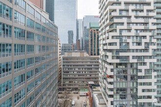 74 Victoria St and 137 Yonge St, Toronto, ON - Vue aérienne  vue de carte