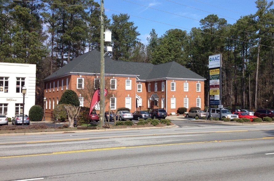 9367 Two Notch Rd, Columbia, SC à vendre - Photo principale – Image 1 sur 17
