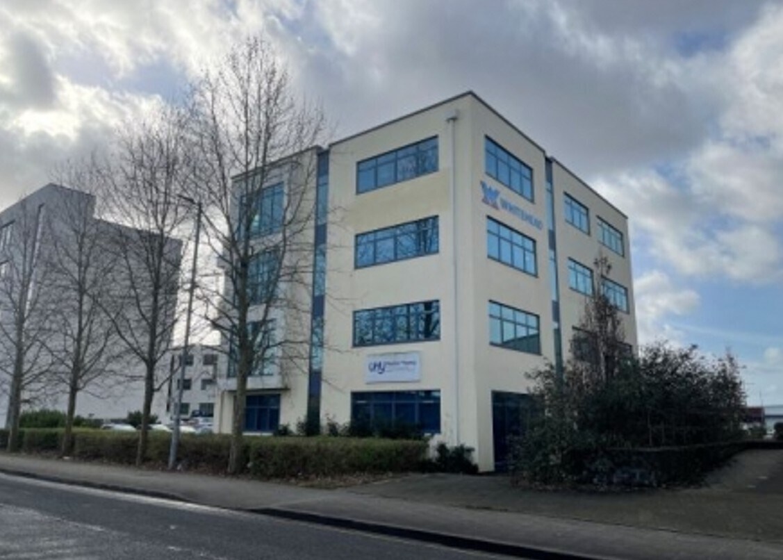 Lower Dock St, Newport à louer Photo de l’immeuble– Image 1 sur 3