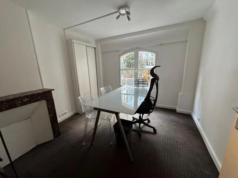 1 Rue Favart, Paris à louer - Photo de l’immeuble – Image 2 sur 8