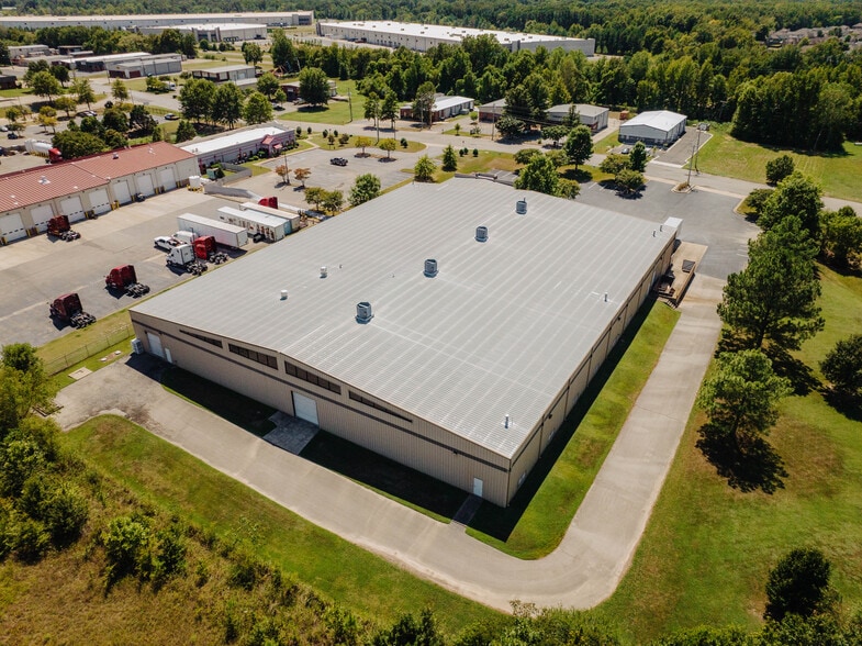 8472 Industrial Dr, Olive Branch, MS à vendre - Photo de l’immeuble – Image 2 sur 9