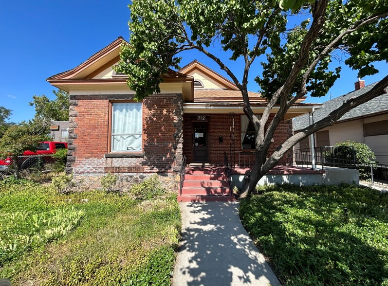 712 S Center St, Reno, NV à louer - Photo de l’immeuble – Image 1 sur 6