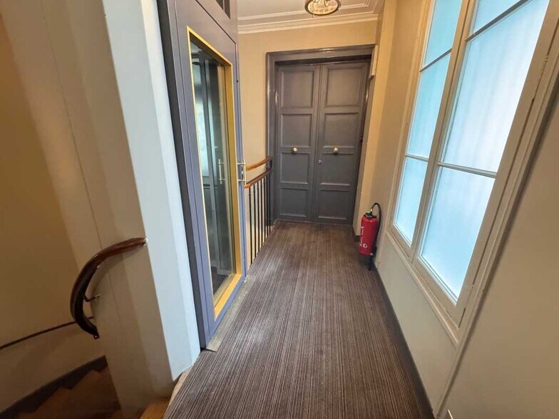 Rue Godot De Mauroy, Paris à louer - Hall d’entrée – Image 2 sur 6