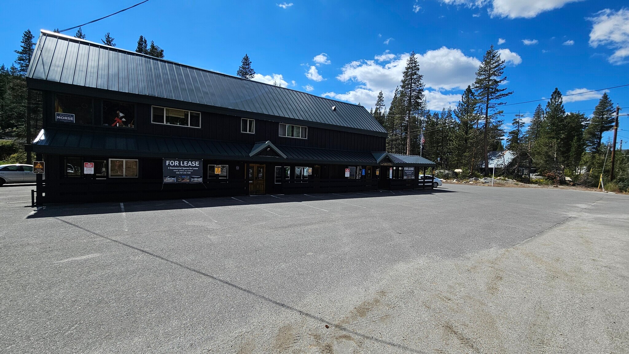 21719 Donner Pass Rd, Soda Springs, CA à louer Photo principale– Image 1 sur 16
