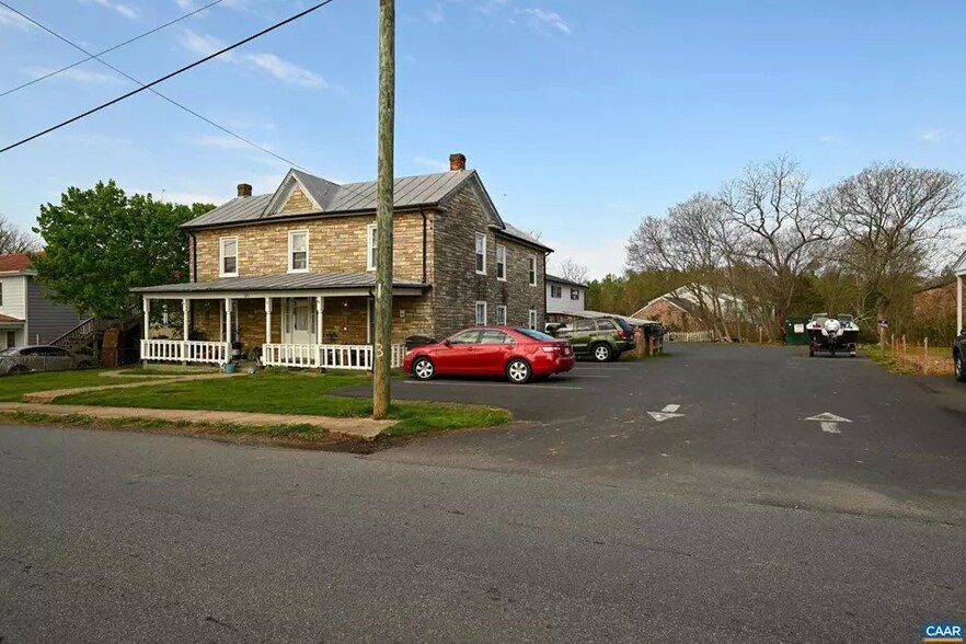 181 Ford Ave, Stanardsville, VA à vendre - Photo de l’immeuble – Image 3 sur 46