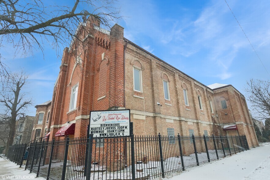 3334 S Paulina St, Chicago, IL à vendre - Photo de l’immeuble – Image 2 sur 13