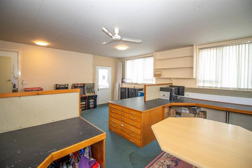 22 Buccleuch St, Hawick à vendre - Photo de l’immeuble – Image 2 sur 25