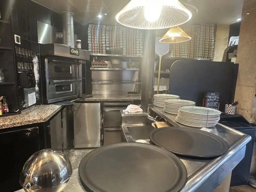 Local commercial dans Paris à vendre Photo intérieure– Image 1 sur 4