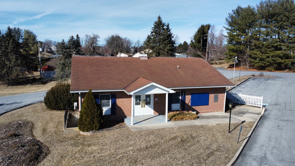 3301 Easton Ave, Bethlehem, PA à louer - Photo de l’immeuble – Image 1 sur 9