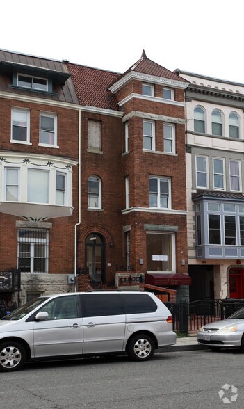1326 Park Rd NW, Washington, DC à louer - Photo principale – Image 1 sur 2