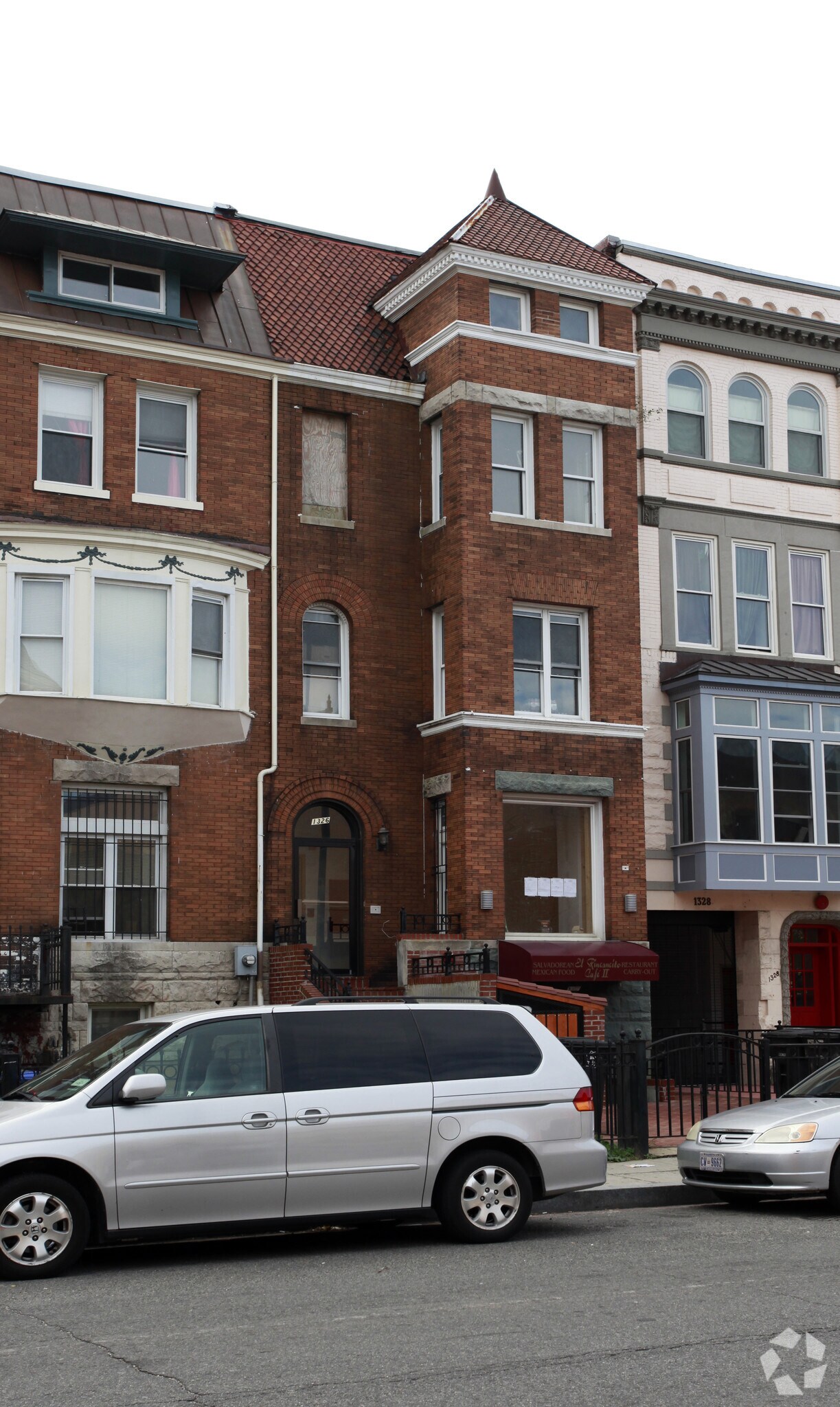 1326 Park Rd NW, Washington, DC à louer Photo principale– Image 1 sur 3