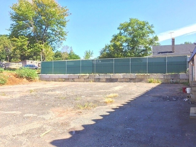 61 Englewood Ave, Staten Island, NY à louer - Photo de l’immeuble – Image 3 sur 5