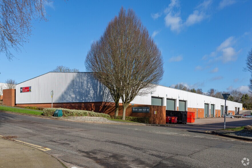 Highlands Rd, Solihull à louer - Photo de l’immeuble – Image 2 sur 10